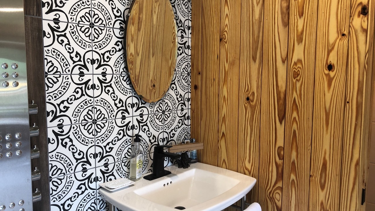 Photo of Bathroom in Mentone