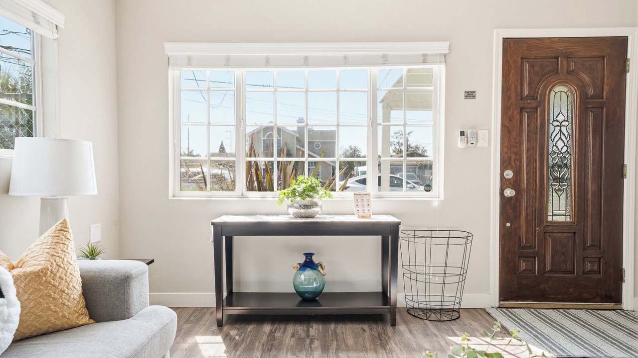 Photo of Livingroom in Lawndale