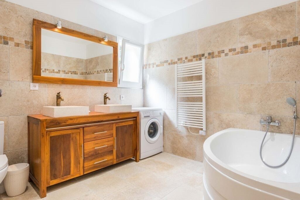 Photo of Bathroom in Manosque