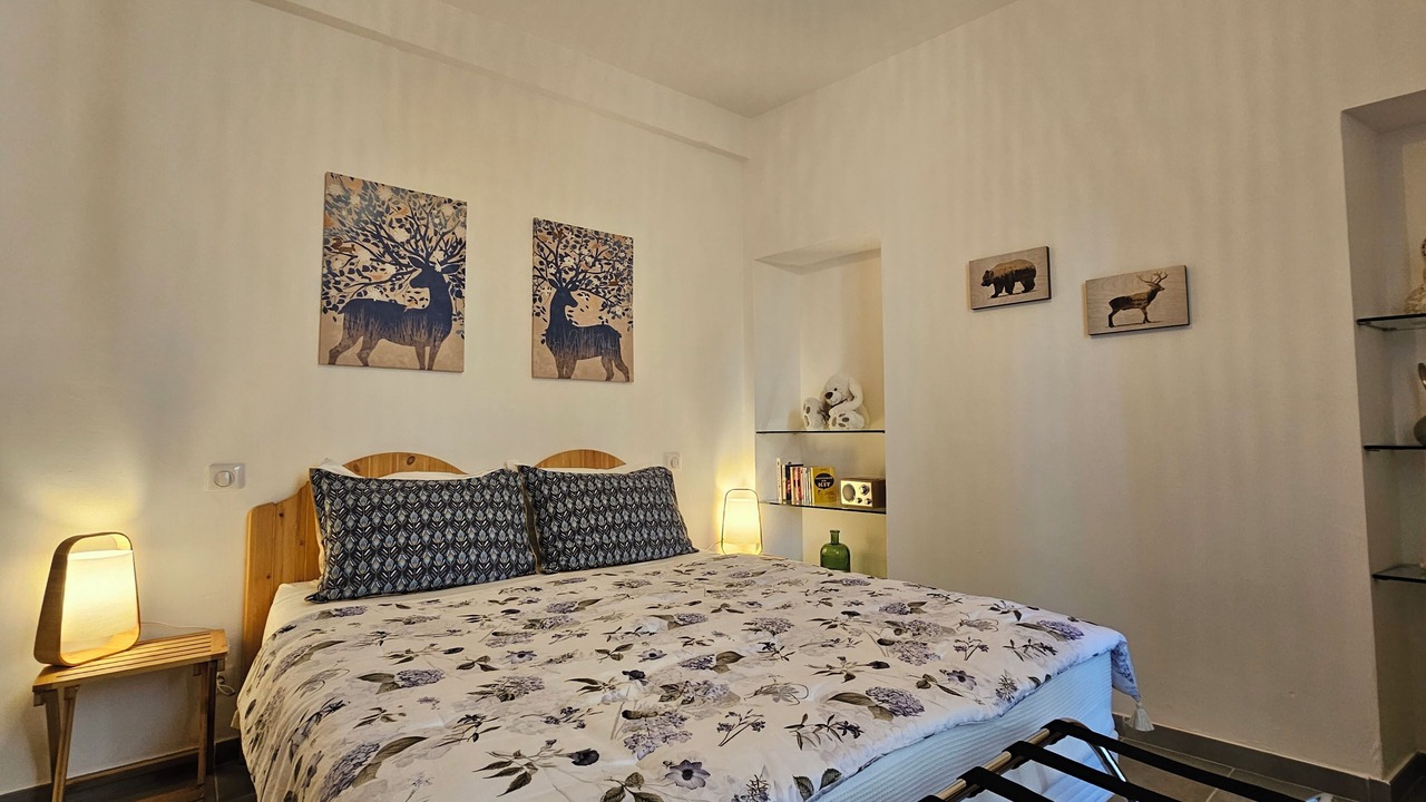 Photo of Bedroom in Eygalieres