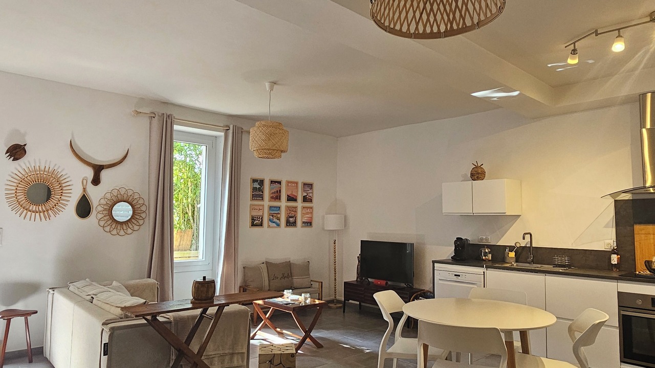Photo of Livingroom in Eygalieres