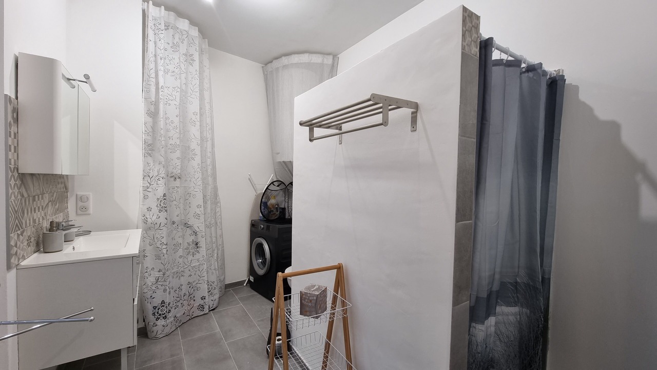 Photo of Bathroom in Eygalieres