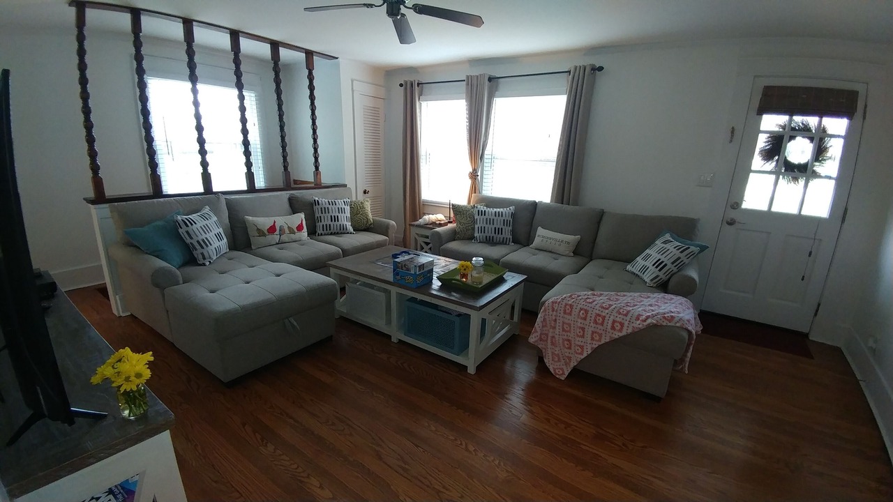 Photo of Livingroom in McMinnville