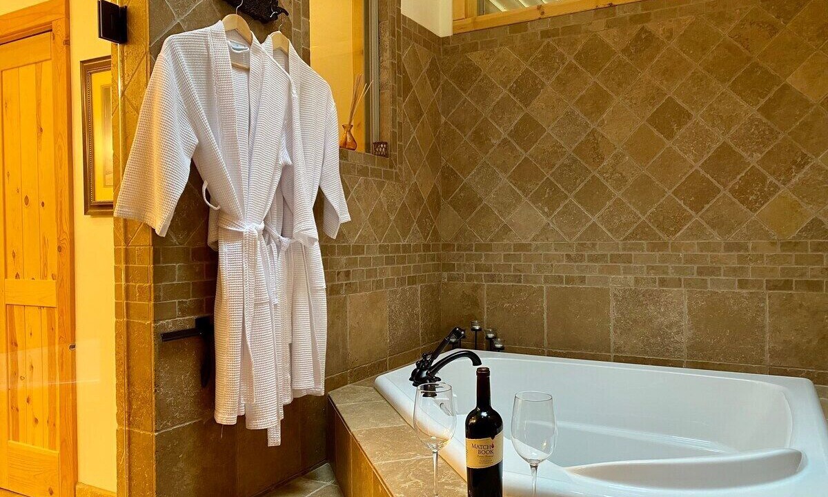 Photo of Bathroom in Pinetop