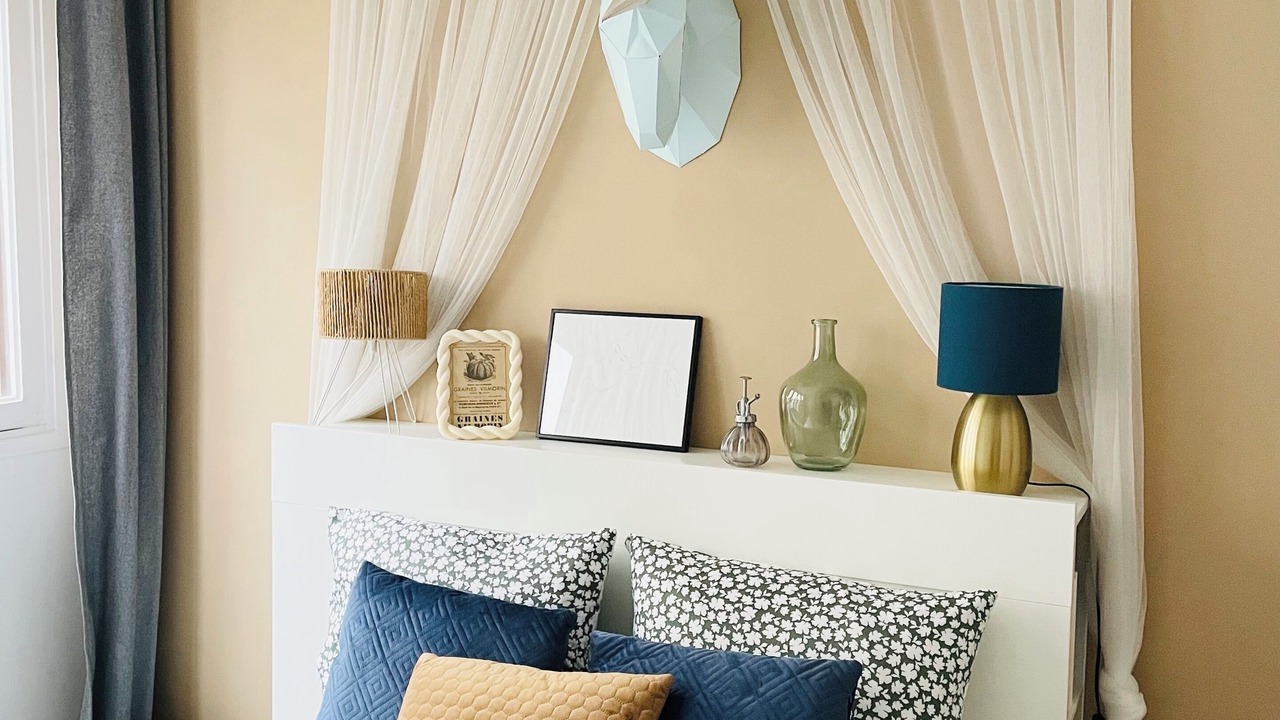 Photo of Others in Charonne