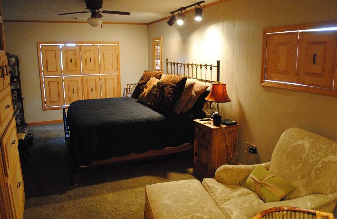 Photo of Bedroom in Pangburn