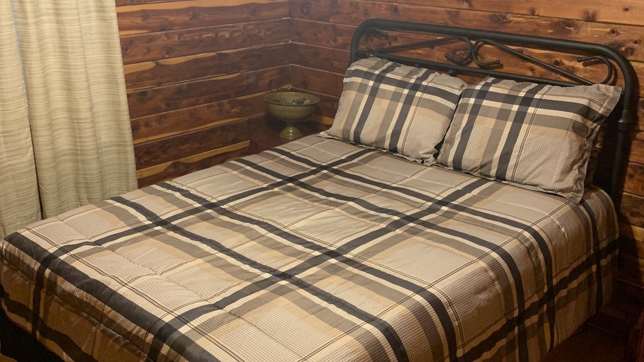Photo of Bedroom in Mountain Pine
