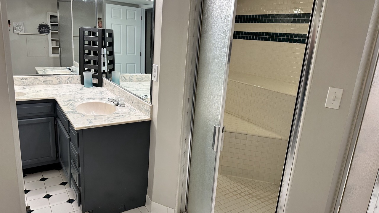 Photo of Bathroom in Lyndon