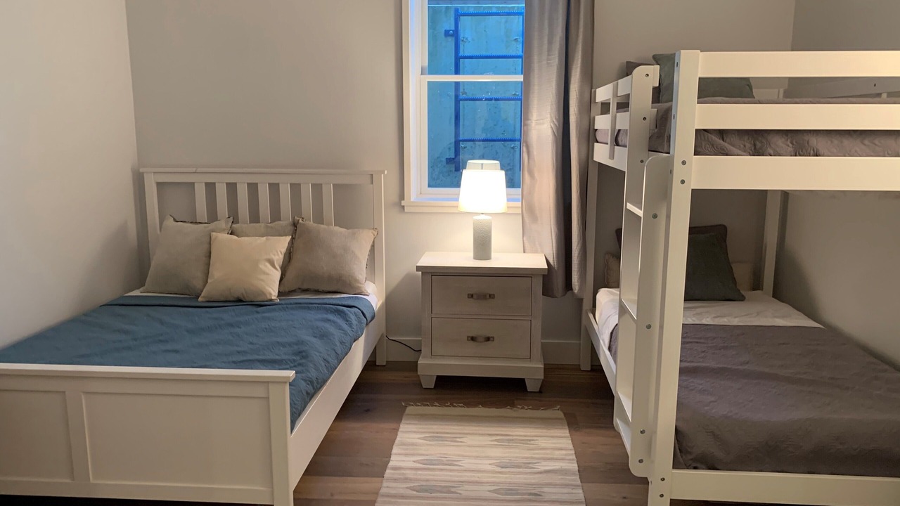 Photo of Bedroom in West of Town