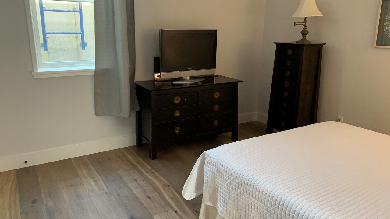 Photo of Bedroom in West of Town