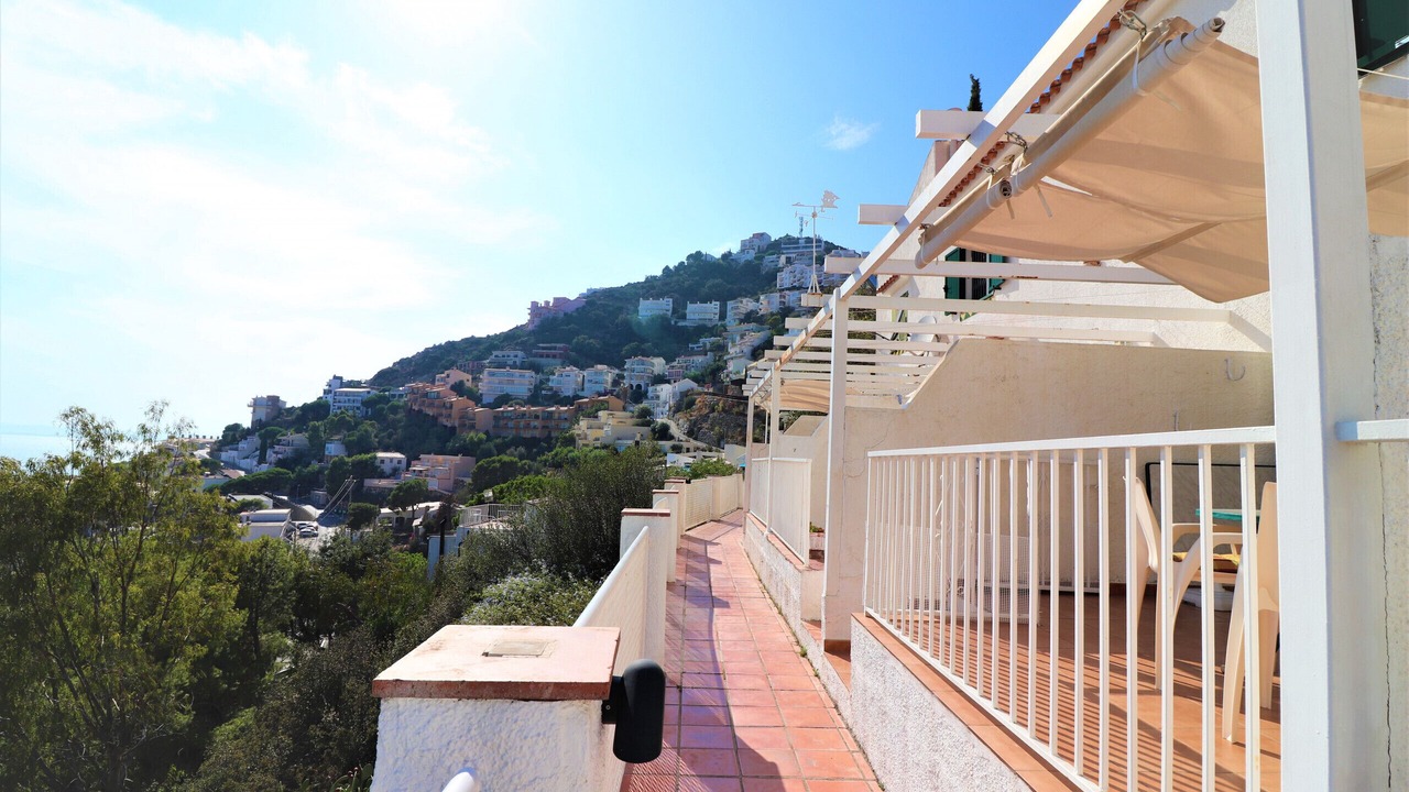 Photo of Patio Balcony in Almadraba-Canyelles