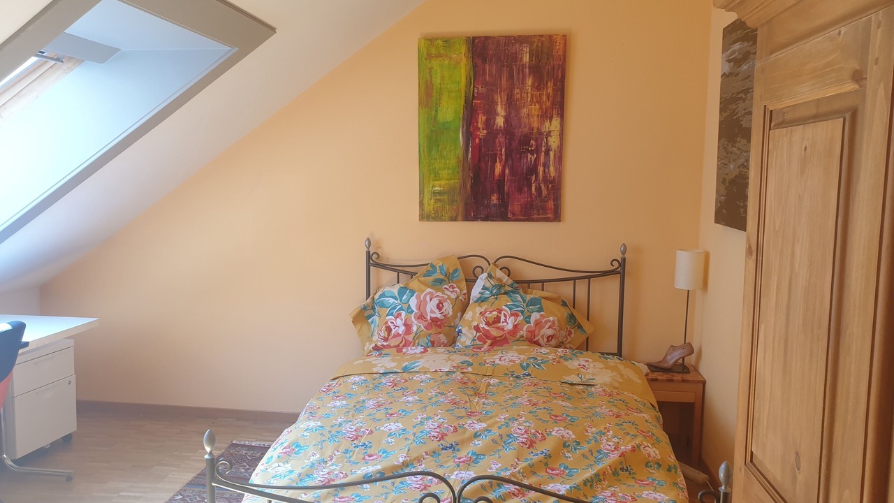 Photo of Bedroom in Coulouvreniere Rois