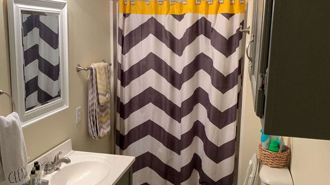 Photo of Bathroom in Ten Mile