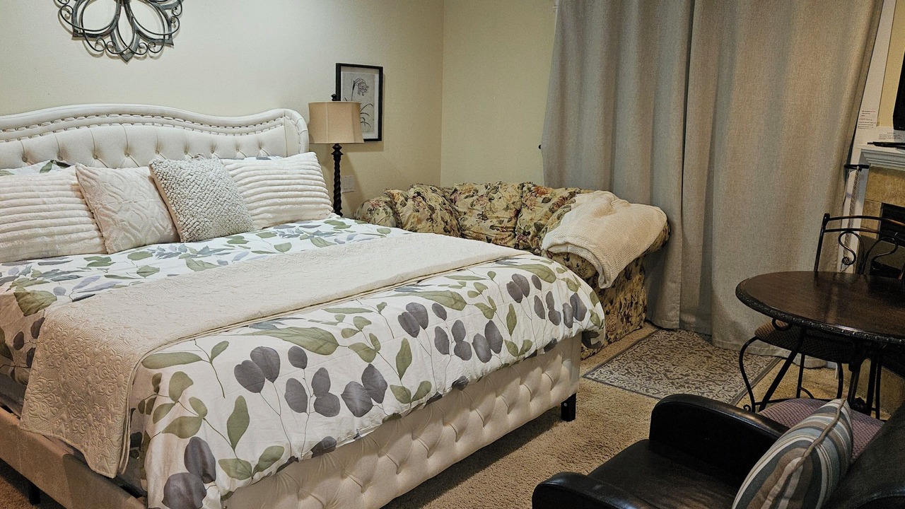 Photo of Bedroom in Oceanside