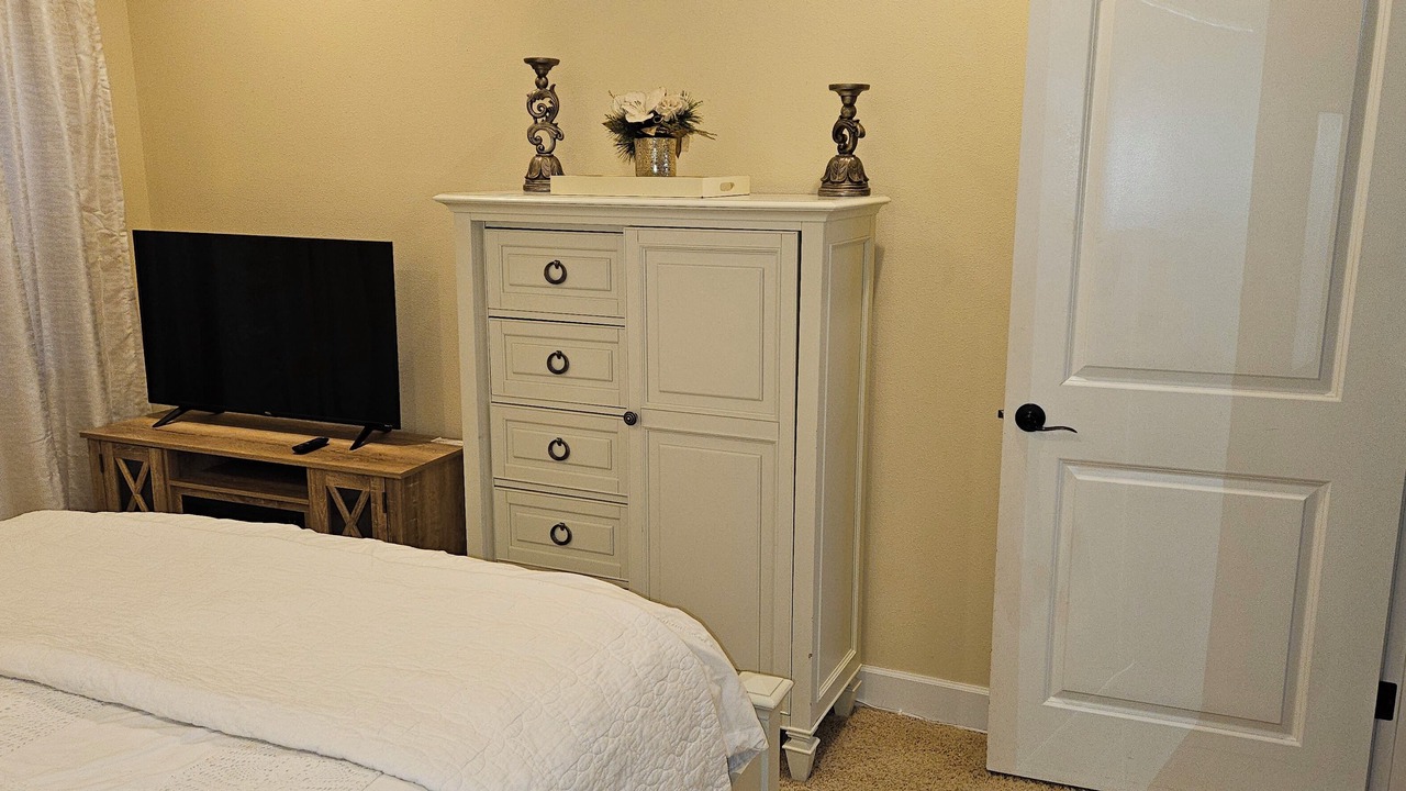 Photo of Bedroom in Oceanside