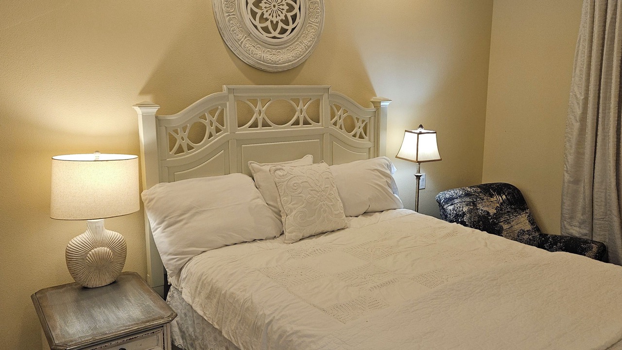 Photo of Bedroom in Oceanside