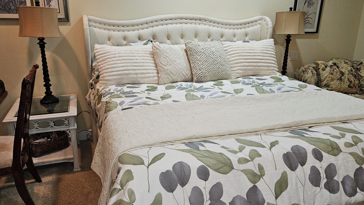 Photo of Bedroom in Oceanside