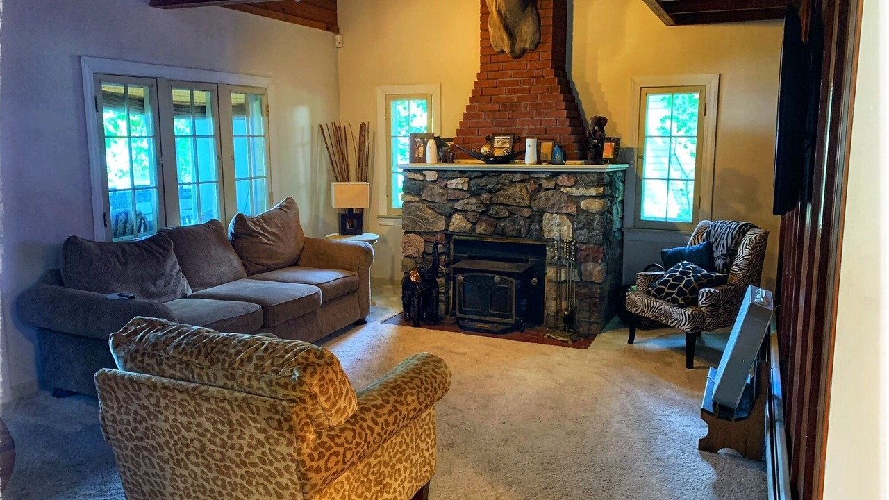 Photo of Livingroom in Conesus