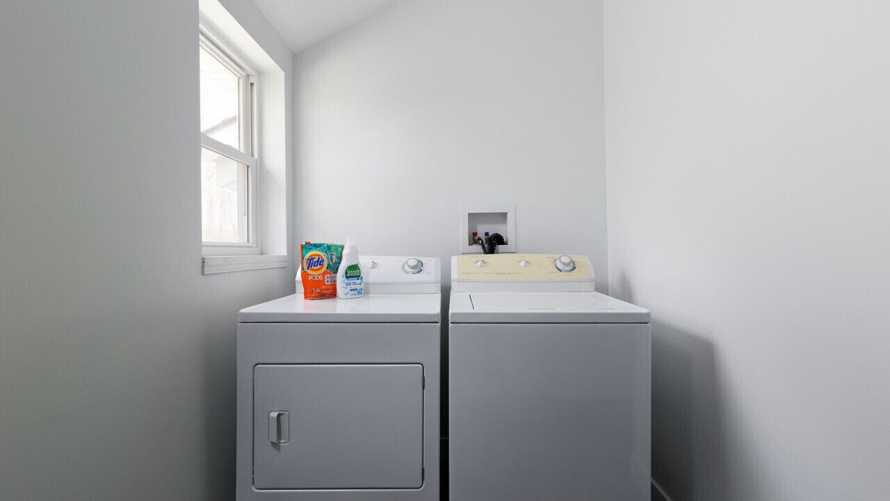 Photo of Bedroom in Wellesley Island