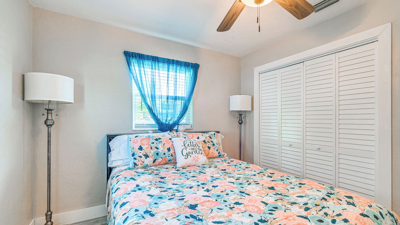 Photo of Bedroom in Indian Waters