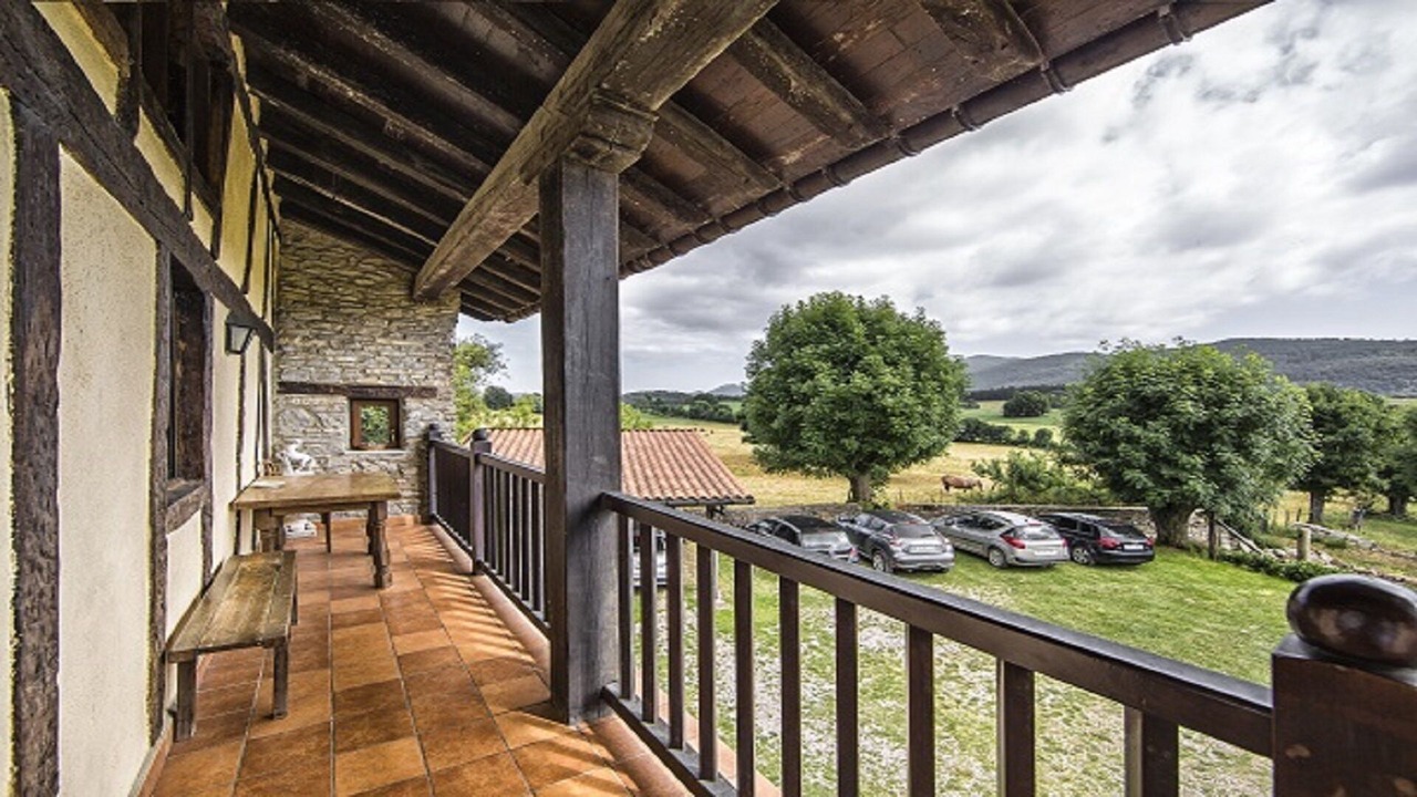 Photo of Patio Balcony in Larraun
