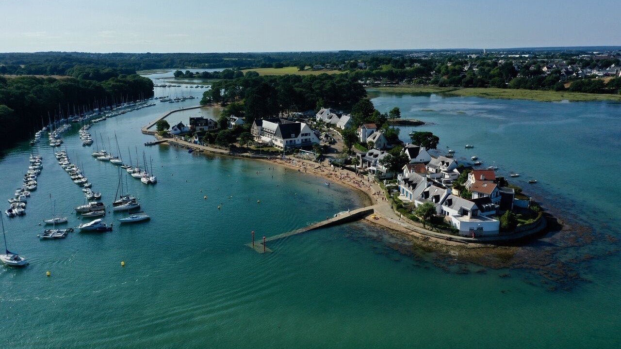 Photo of Others in Sene