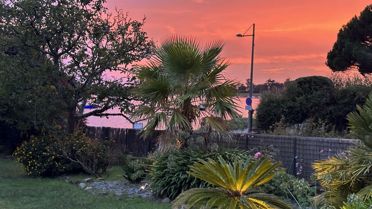 Photo of Outdoor in Sene