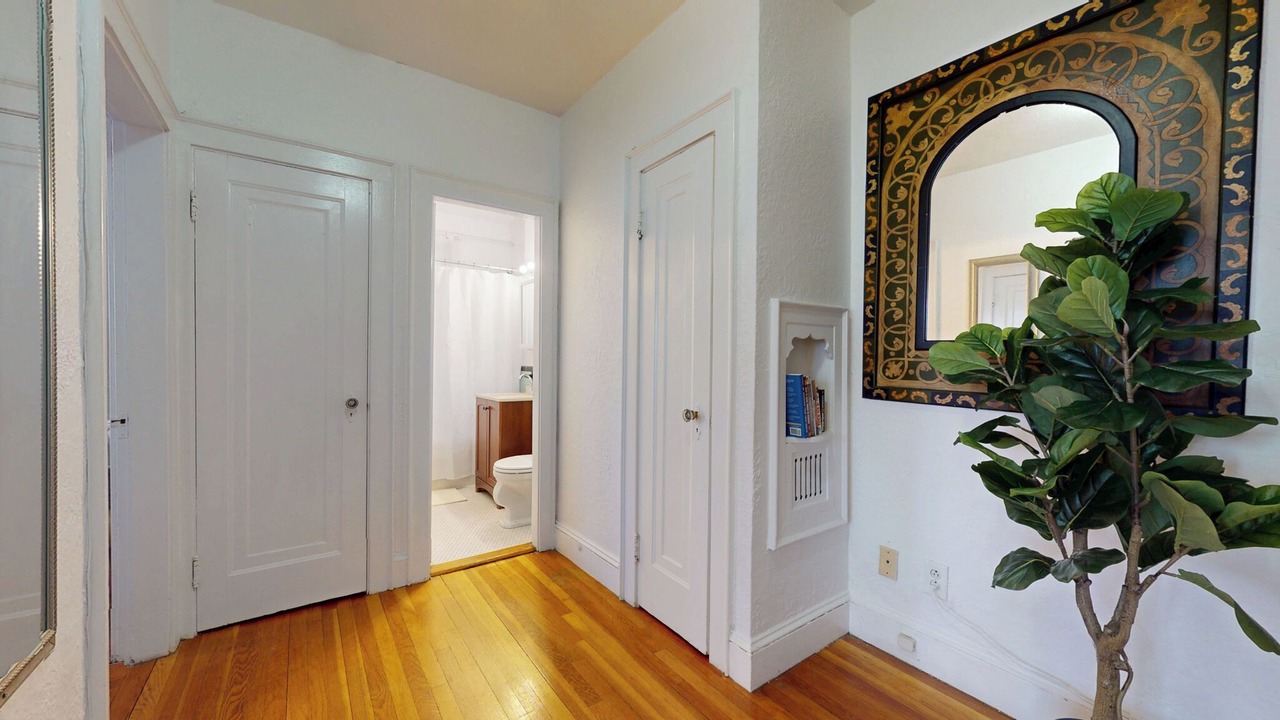 Photo of Bathroom in Commonwealth