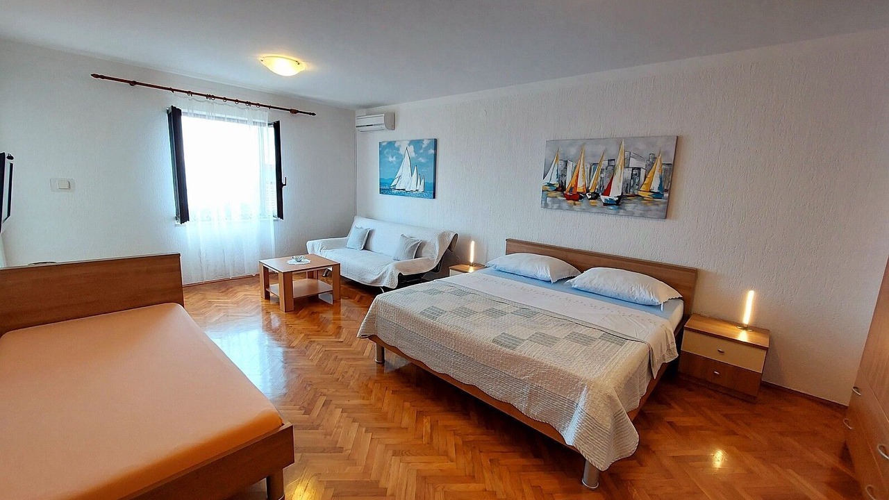 Photo of Bedroom in Cove Murtar