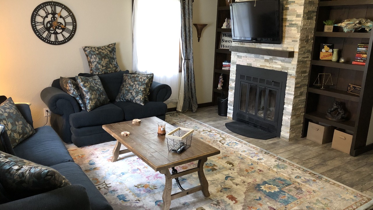 Photo of Livingroom in Nashoba