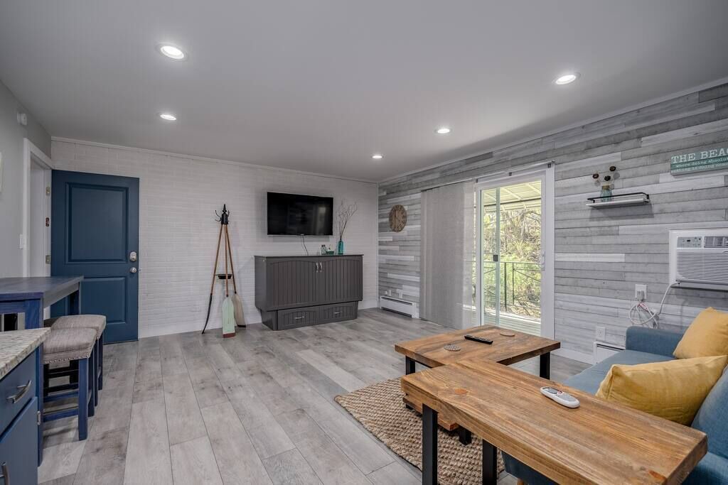 Photo of Livingroom in Bridgman