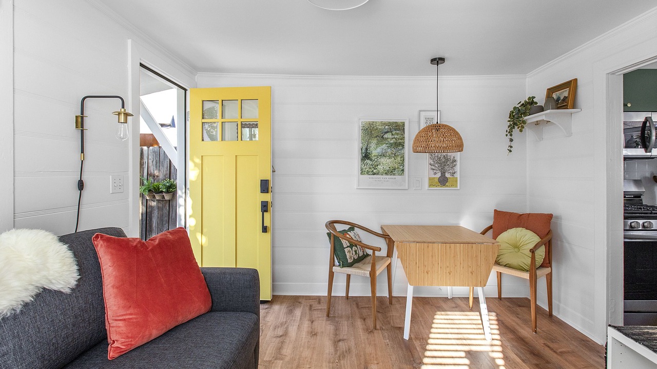 Photo of Livingroom in Carlson Park