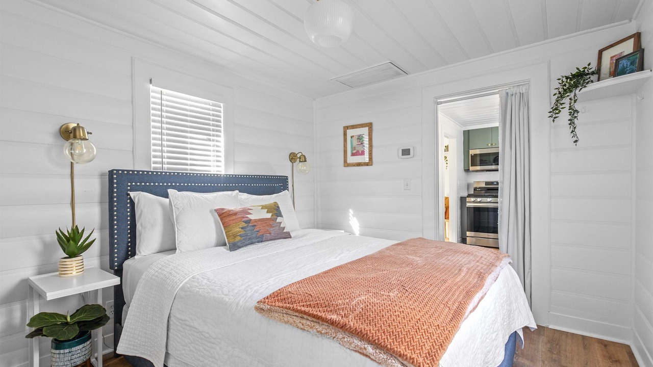 Photo of Bedroom in Carlson Park