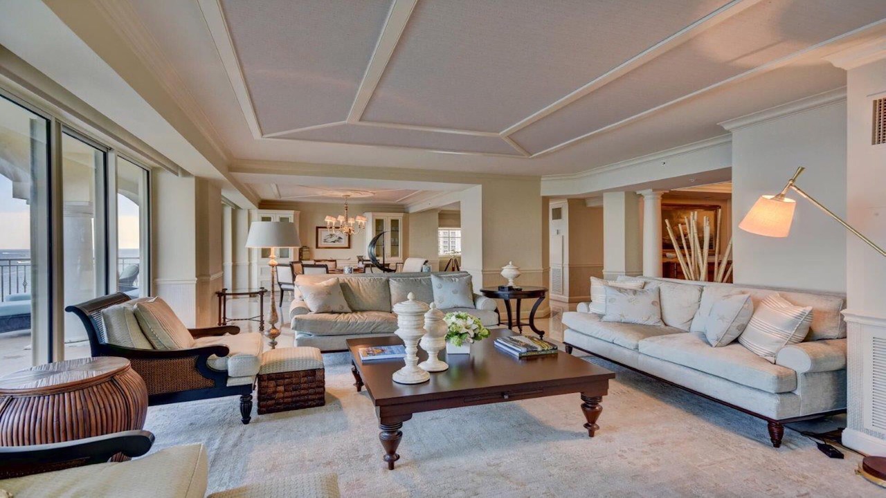 Photo of Livingroom in Central Beach