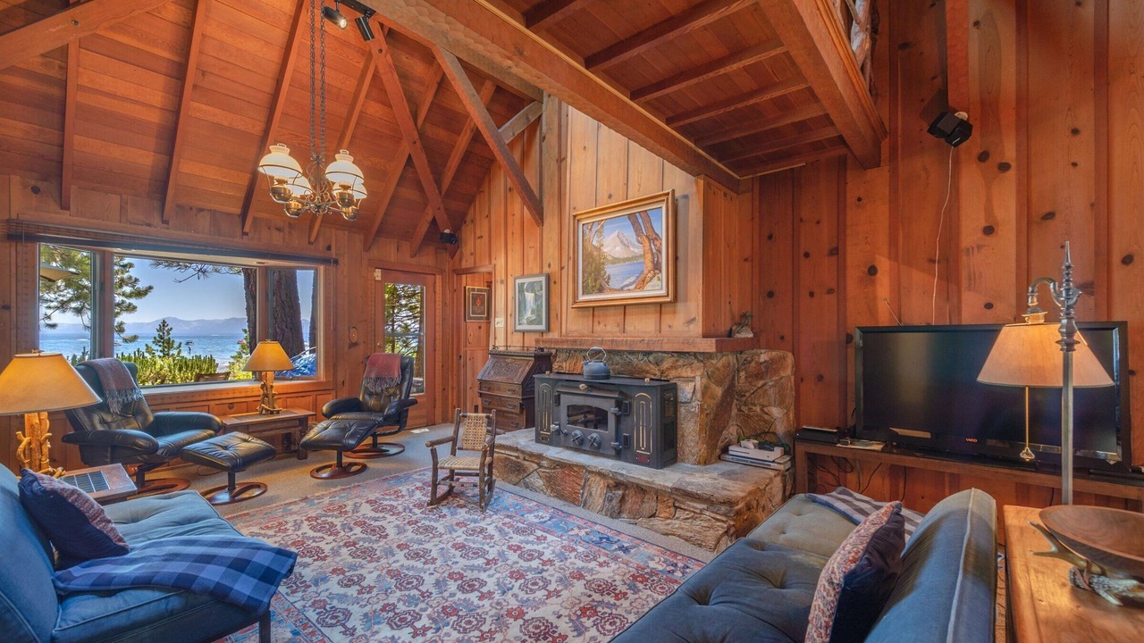 Photo of Livingroom in Kings Beach