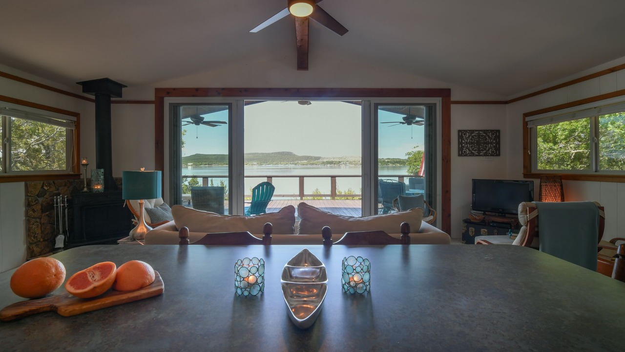 Photo of Livingroom in Graford