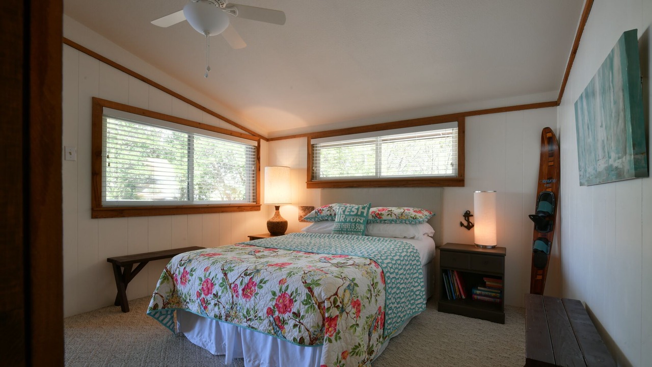 Photo of Bedroom in Graford
