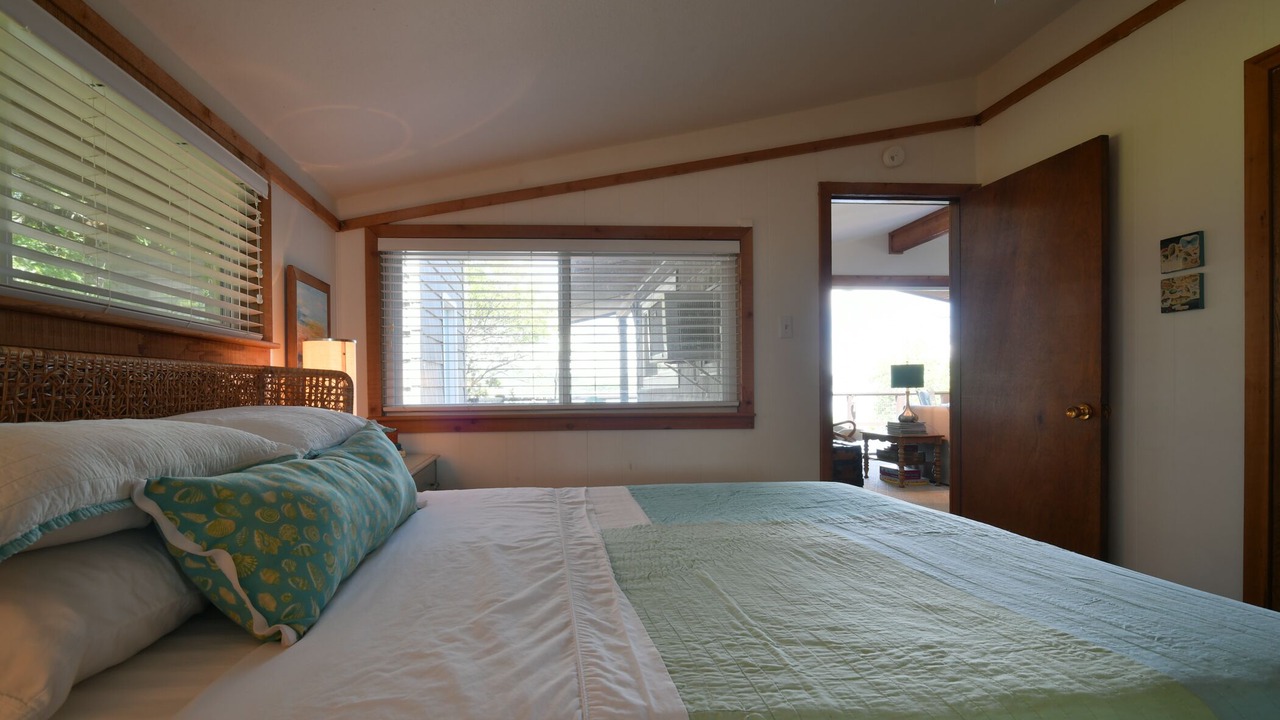 Photo of Bedroom in Graford