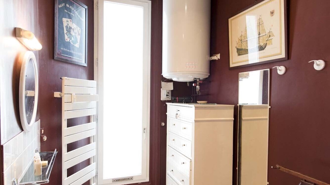 Photo of Bathroom in Notre-Dame-des-Champs