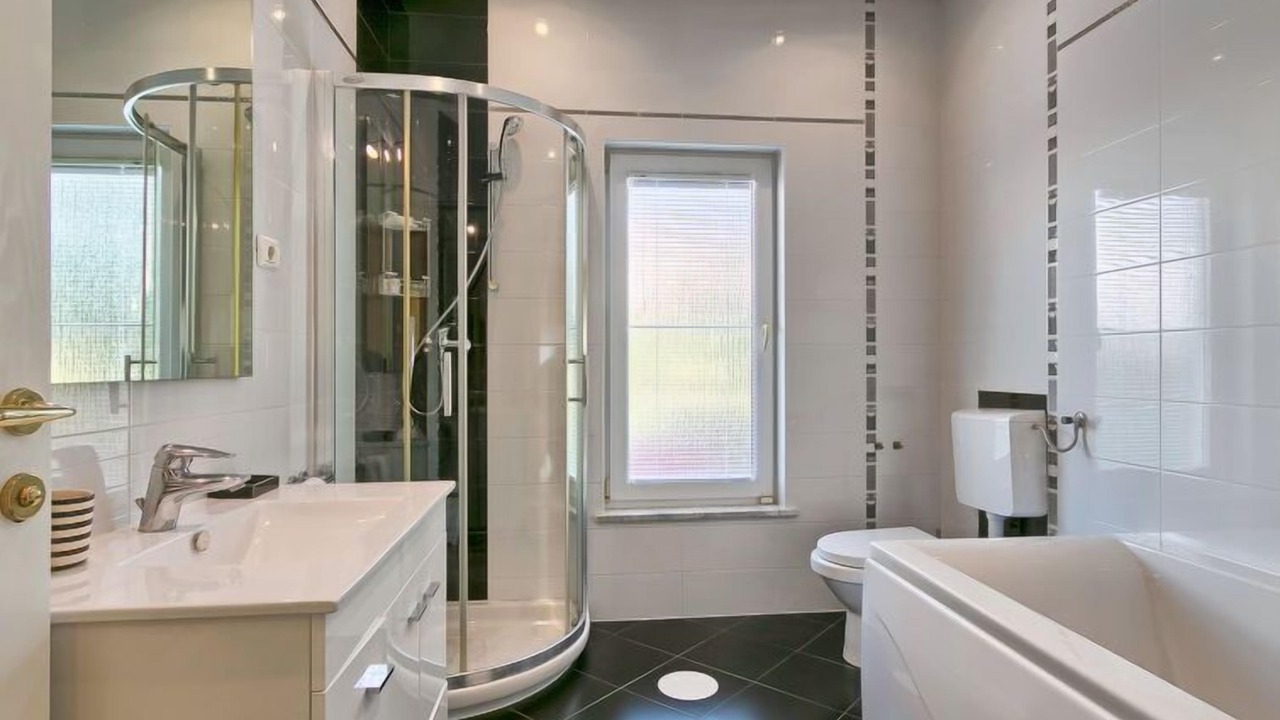 Photo of Bathroom in Pula