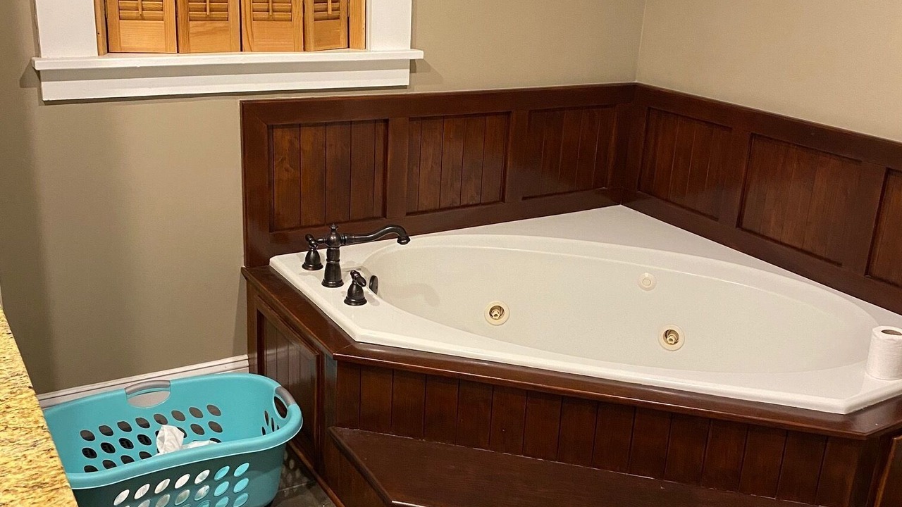 Photo of Bathroom in Roxboro