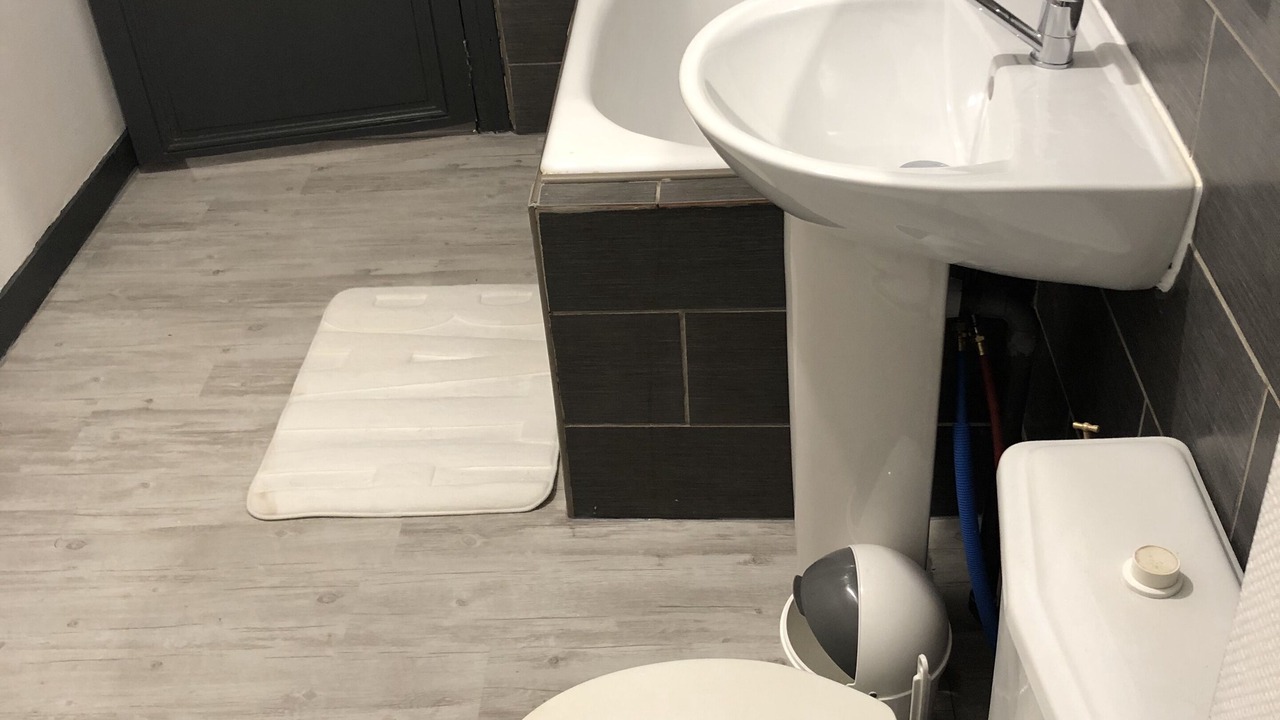 Photo of Bathroom in Bourgueil