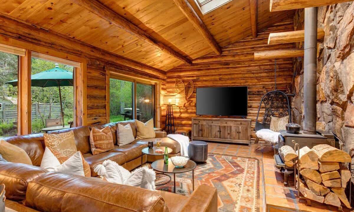 Photo of Livingroom in Moose Wilson Road