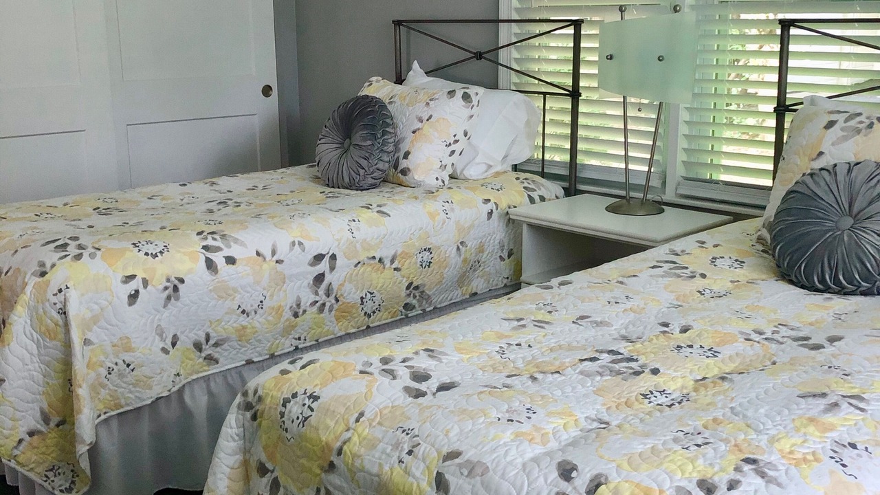 Photo of Bedroom in Warrenville