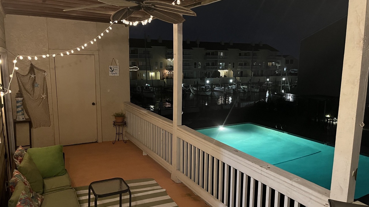 Photo of Outdoor in Taylor Lake Village