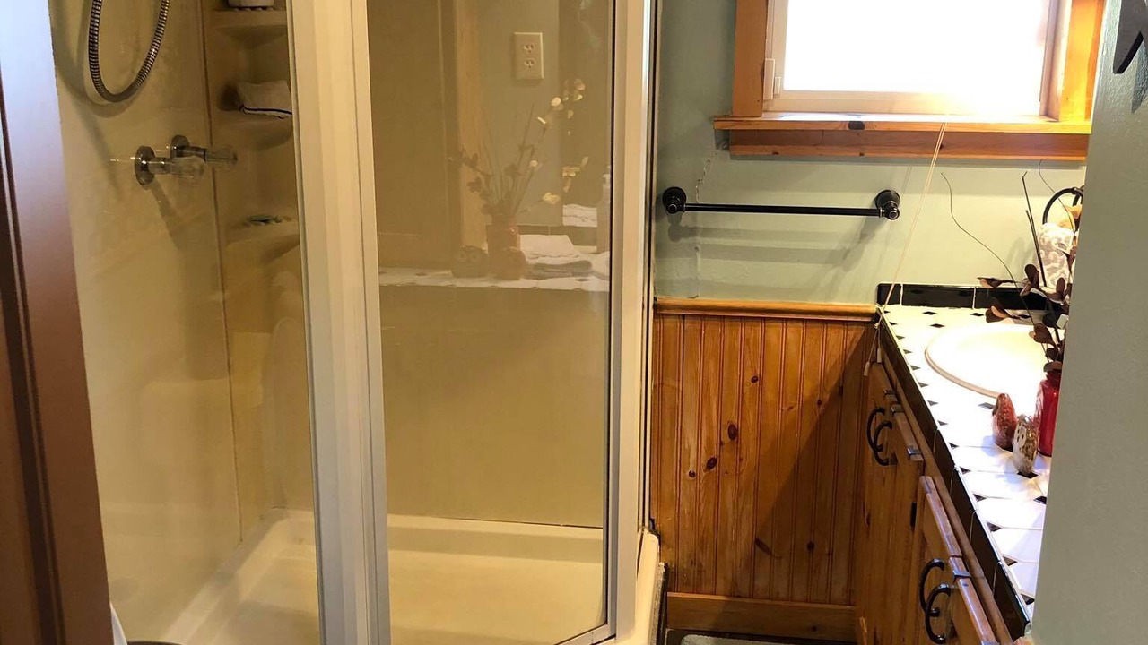 Photo of Bathroom in Cookson