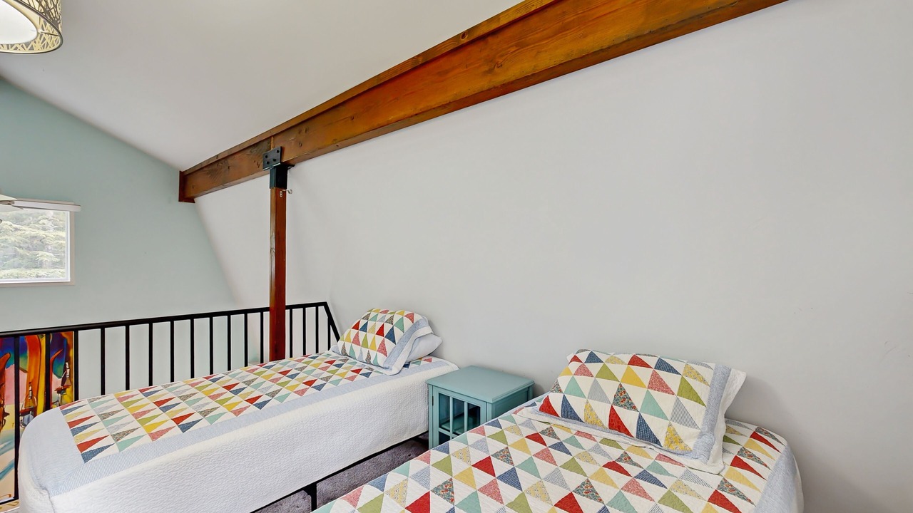 Photo of Bedroom in Alyeska