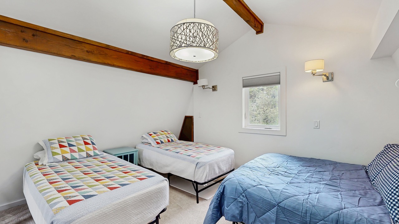 Photo of Bedroom in Alyeska