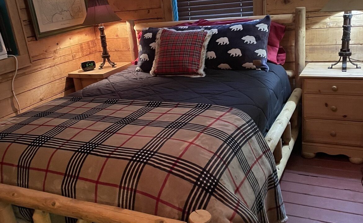 Photo of Bedroom in Avinger