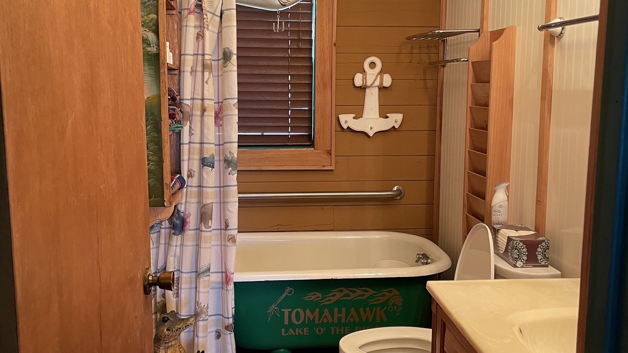 Photo of Bathroom in Avinger